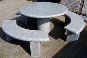 kt_granit_kovanuy_granitnuy_stil_1_w